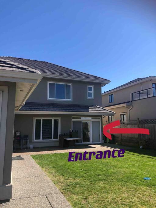 Lucky Suite, Two-Bedroom Suite With Independent Entrance In Richmond Close To Yvr Екстериор снимка