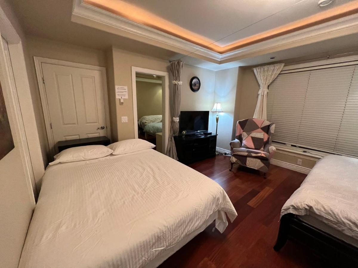 Lucky Suite, Two-Bedroom Suite With Independent Entrance In Richmond Close To Yvr Екстериор снимка